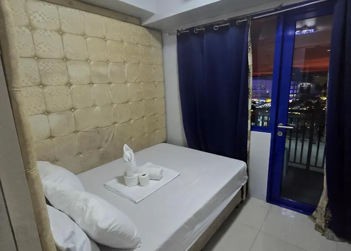 Nicolai Staycation- Mall Of Asia, Sea Residences